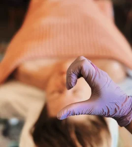 What Are the Symptoms of Poor Blood Circulation in the Face?